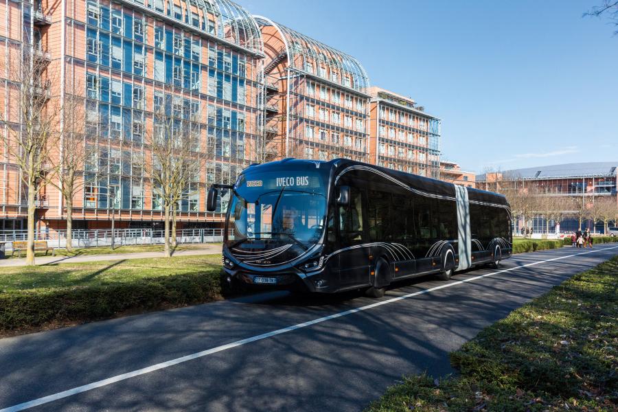  Iveco Crealis 18 2015 года  (фото 1 из 3)